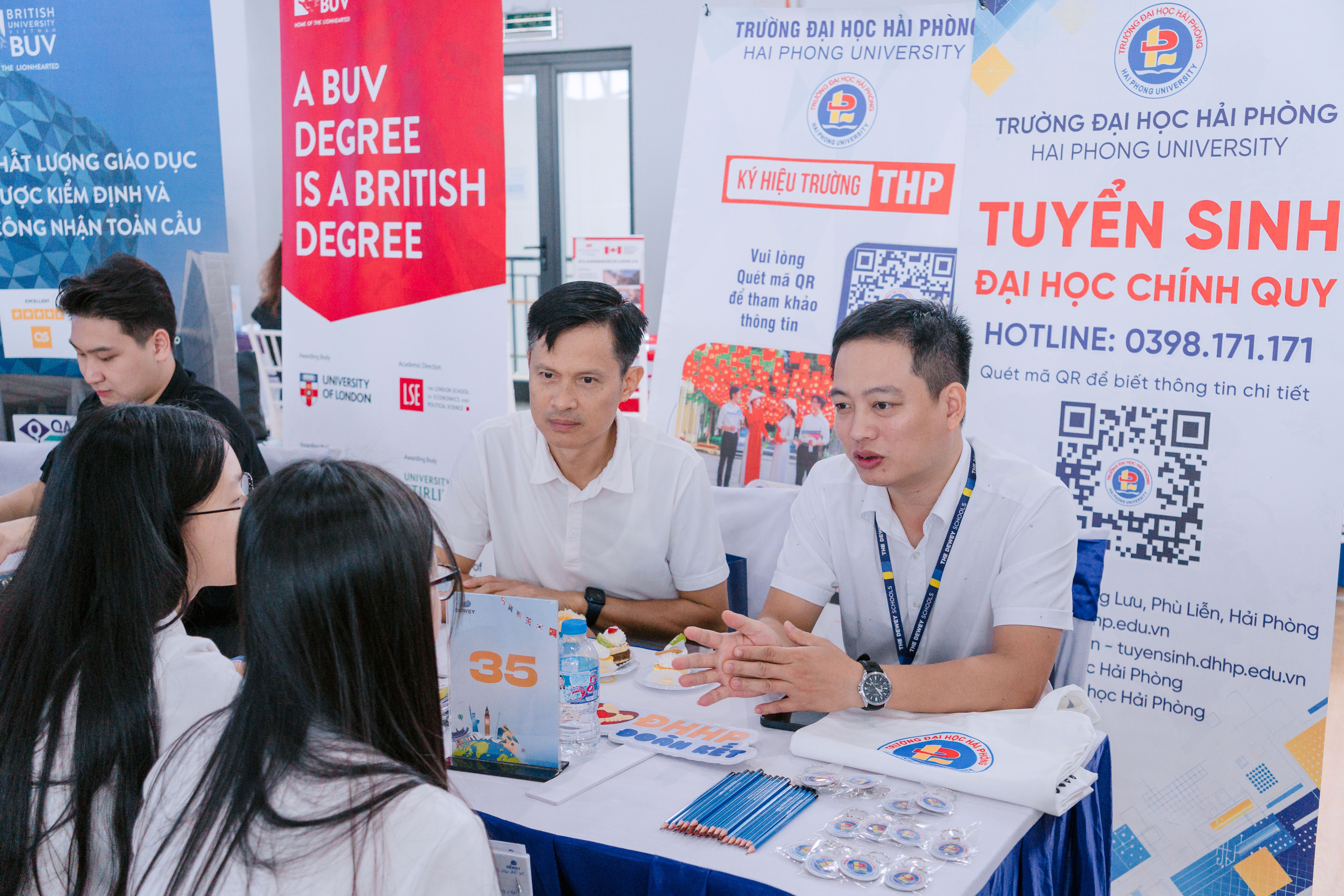 Trường Đại học Hải Phòng tham dự “Triển lãm các trường đại học năm 2026”